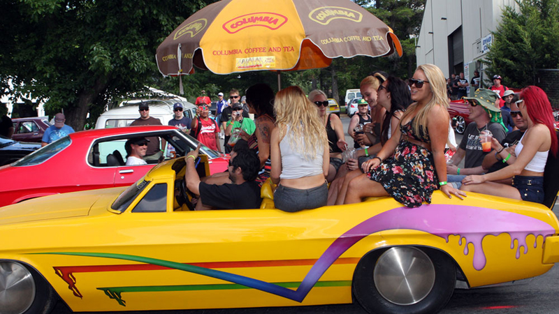 Illustration for article titled The Ten Worst Things People Do At Car Shows